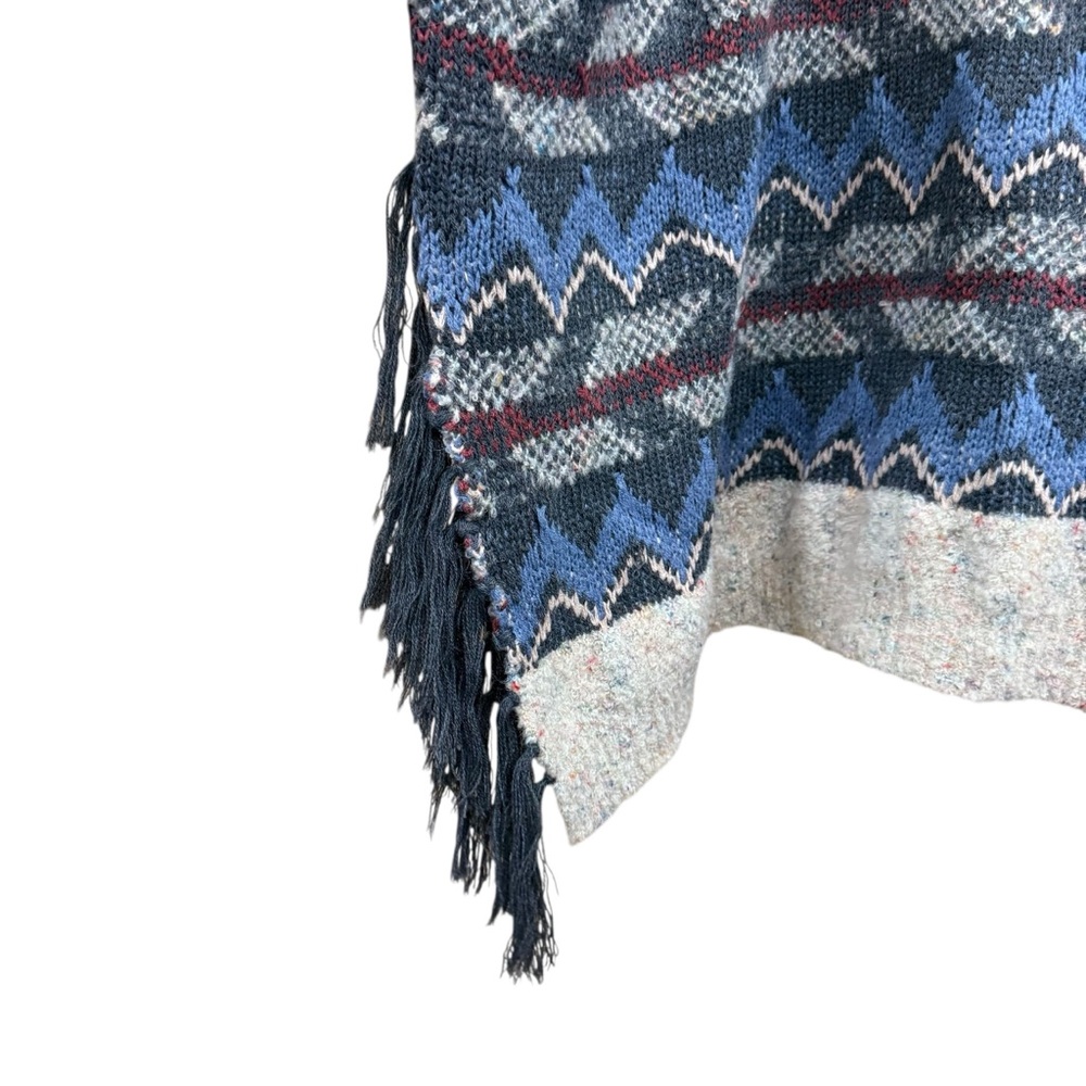 GiGiO USA Women's Blue Patterned Poncho sweater Sz Small Brand New - Picture 3 of 5